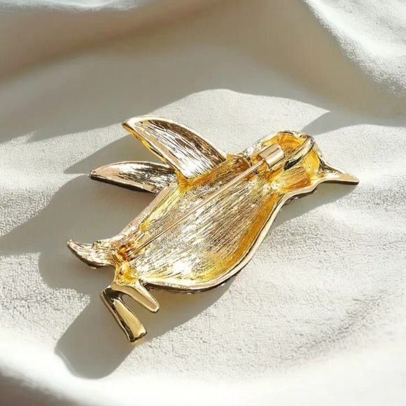 Black Penguin Brooch - Picture 2 of 2